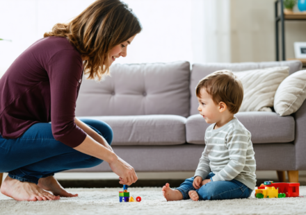 découvrez des stratégies efficaces pour gérer avec succès les réponses inattendues de votre enfant et favoriser une communication positive au quotidien.
