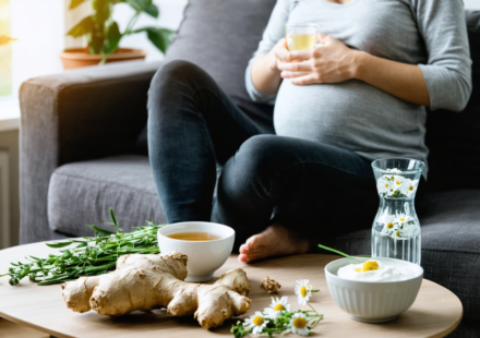 découvrez les causes et les dangers de la diarrhée pendant la grossesse, ainsi que des remèdes naturels efficaces pour soulager les symptômes en toute sécurité.