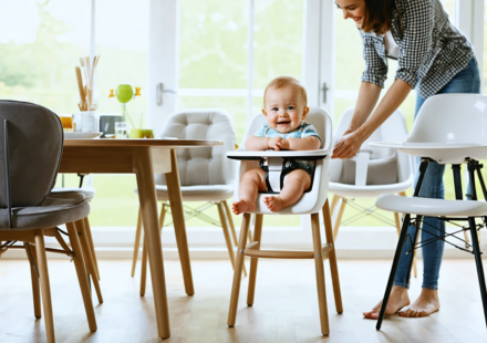 découvrez notre guide pratique pour choisir la chaise haute idéale pour votre bébé. apprenez les critères essentiels et astuces pour allier sécurité, confort et fonctionnalité.