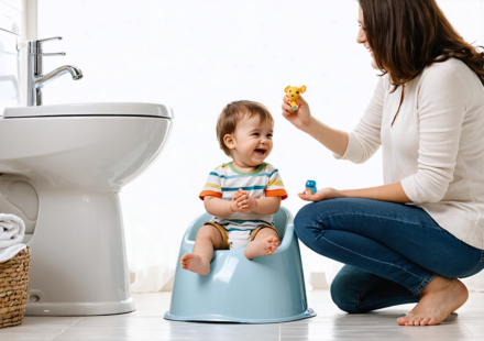 découvrez des stratégies efficaces et bienveillantes pour accompagner votre enfant dans l'apprentissage de la propreté avec succès et sérénité.