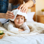 découvrez des astuces simples et des solutions efficaces pour réduire la fièvre chez l’enfant et soulager rapidement son inconfort.